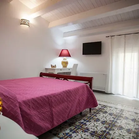 Pensión Palazzo Pagliaro Santo Stefano di Camastra