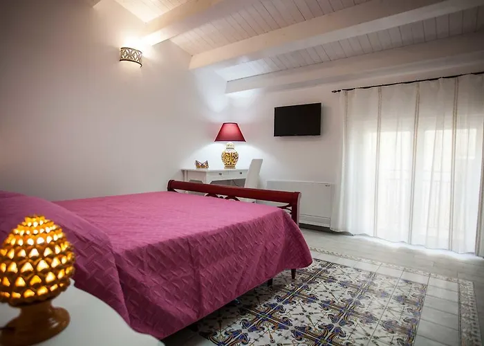 Pensión Palazzo Pagliaro Santo Stefano di Camastra