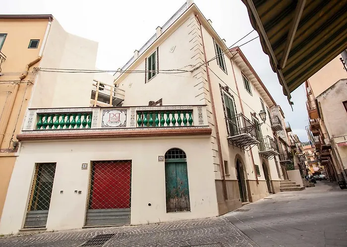 Palazzo Pagliaro Pensión