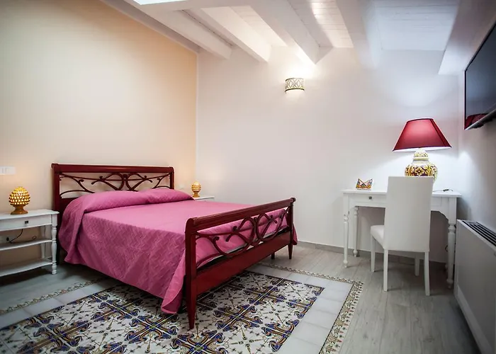 Palazzo Pagliaro Pensión Santo Stefano di Camastra